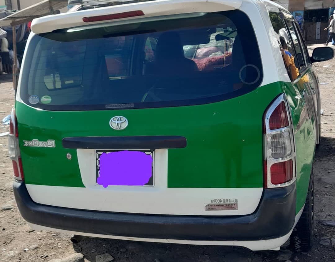 Taxi Probox 2015 Automatique, Essence, Climatisation Impeccable