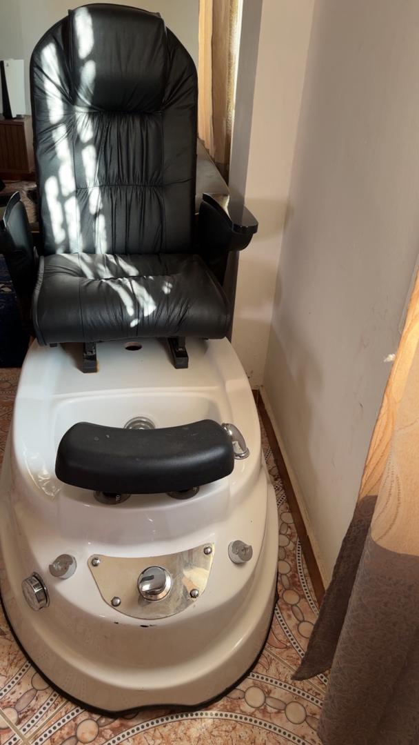 Chaise de pédicure à vendre - 2 modèles disponibles