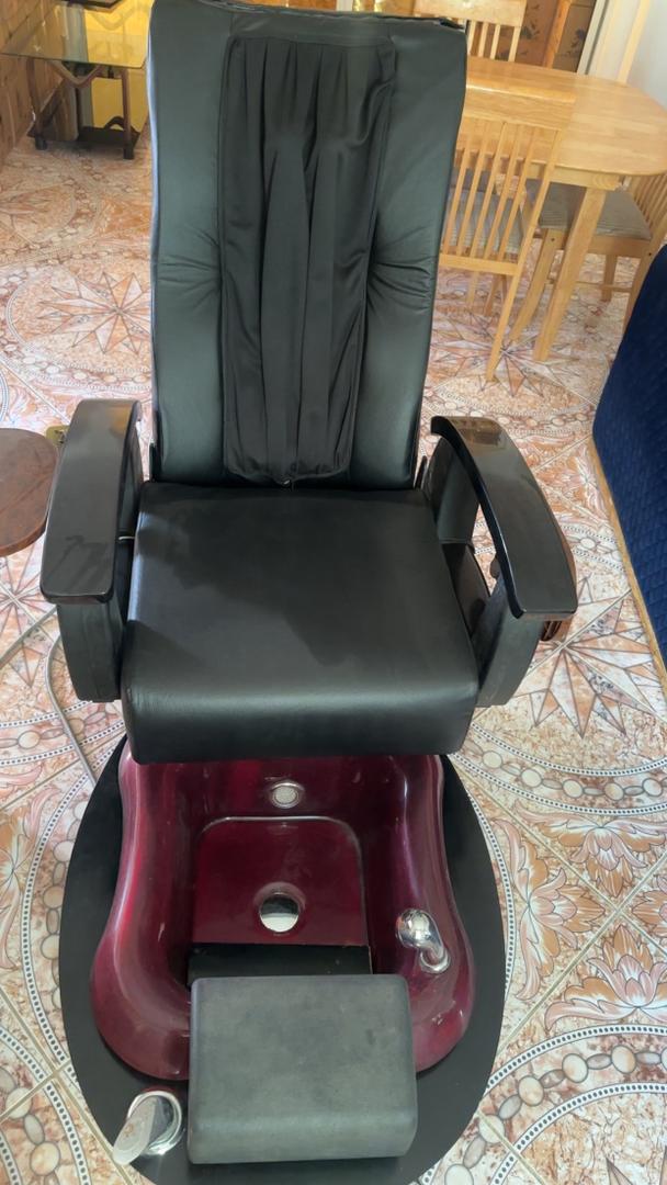 Chaise de pédicure à vendre - 2 modèles disponibles