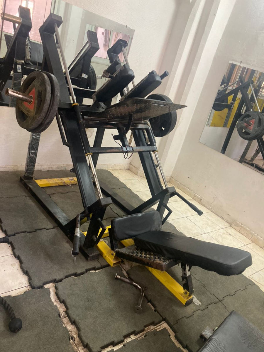 Matériel complet de musculation professionnelle – état neuf