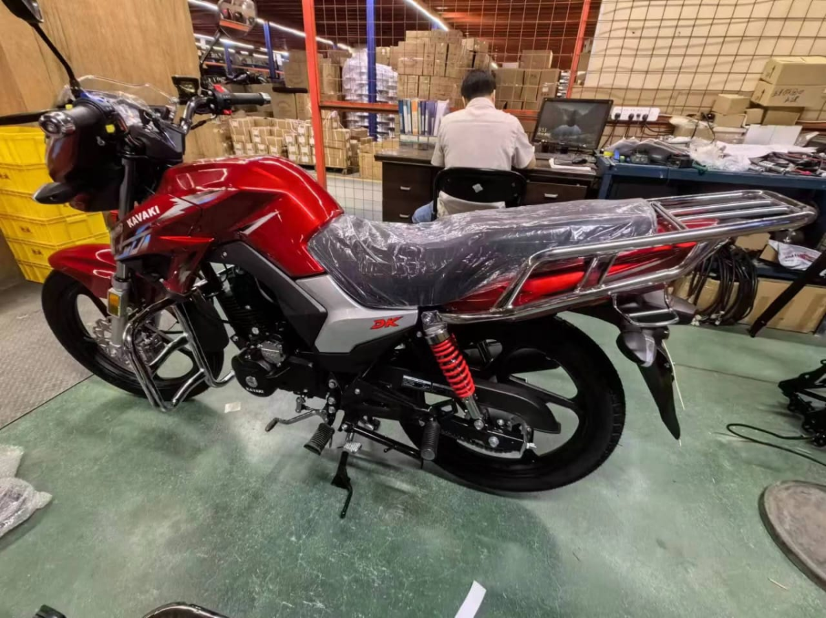 Moto 150CC Neuve, Puissante et Économique