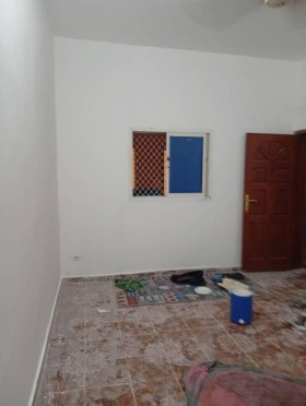 Maison F4 rénovée avec salle à manger à Barwaqo 1