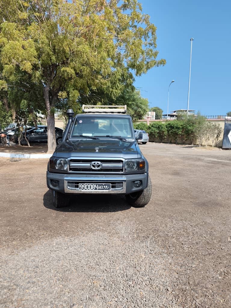 Toyota Hard Top 2020 en excellent état à Djibouti