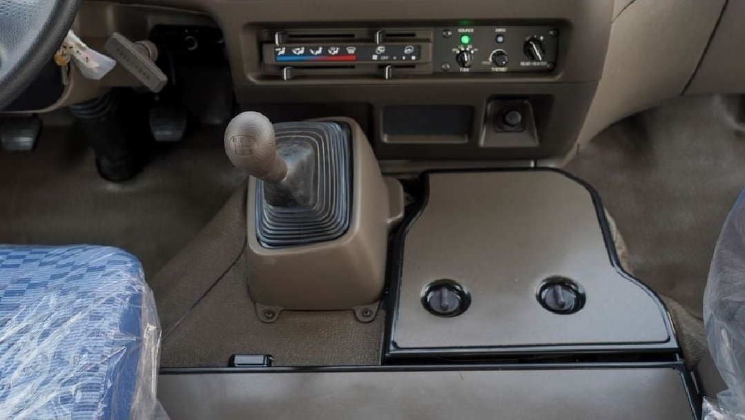 Mitsubishi Rosa 2026 34 Place