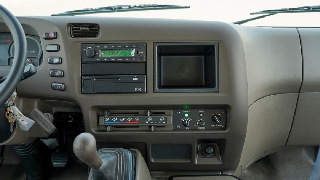 Mitsubishi Rosa 2026 34 Place