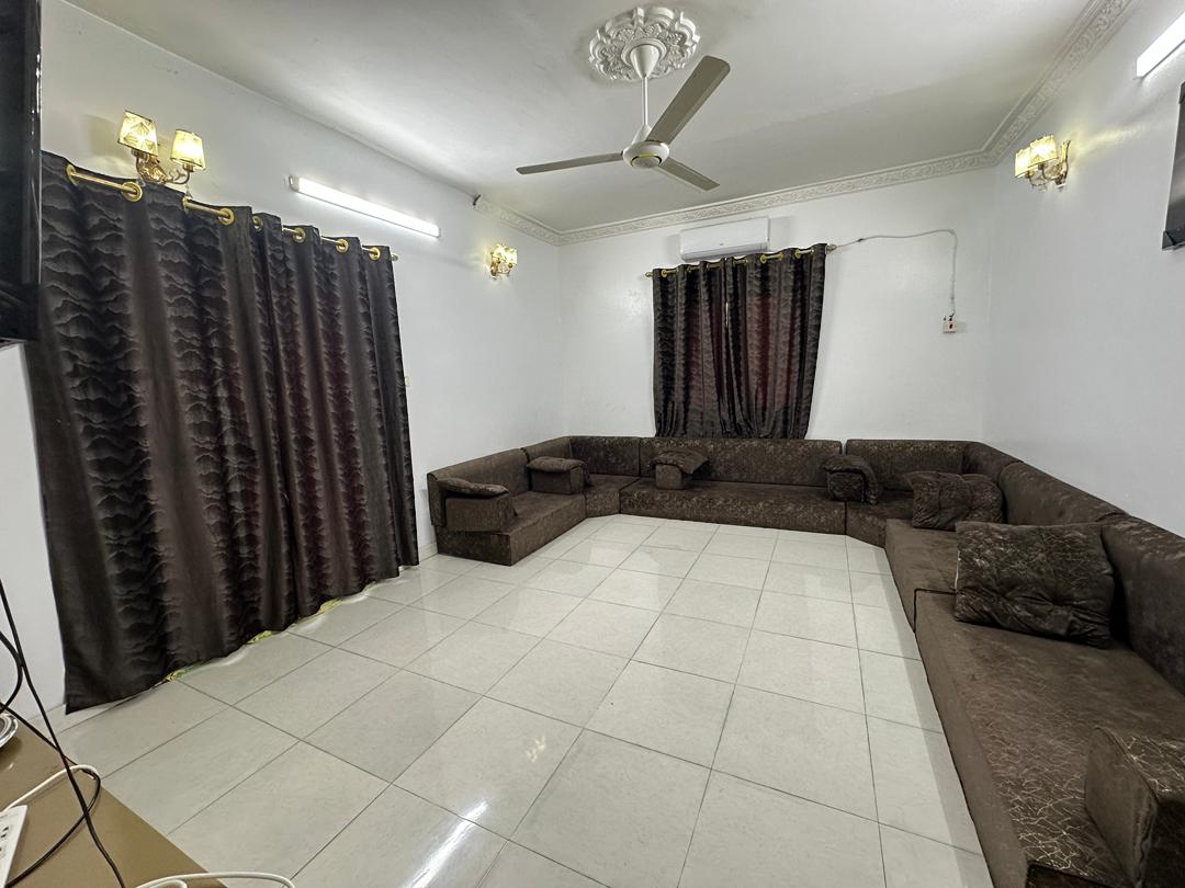 Meubles complets haut de gamme avec électroménagers intégrés