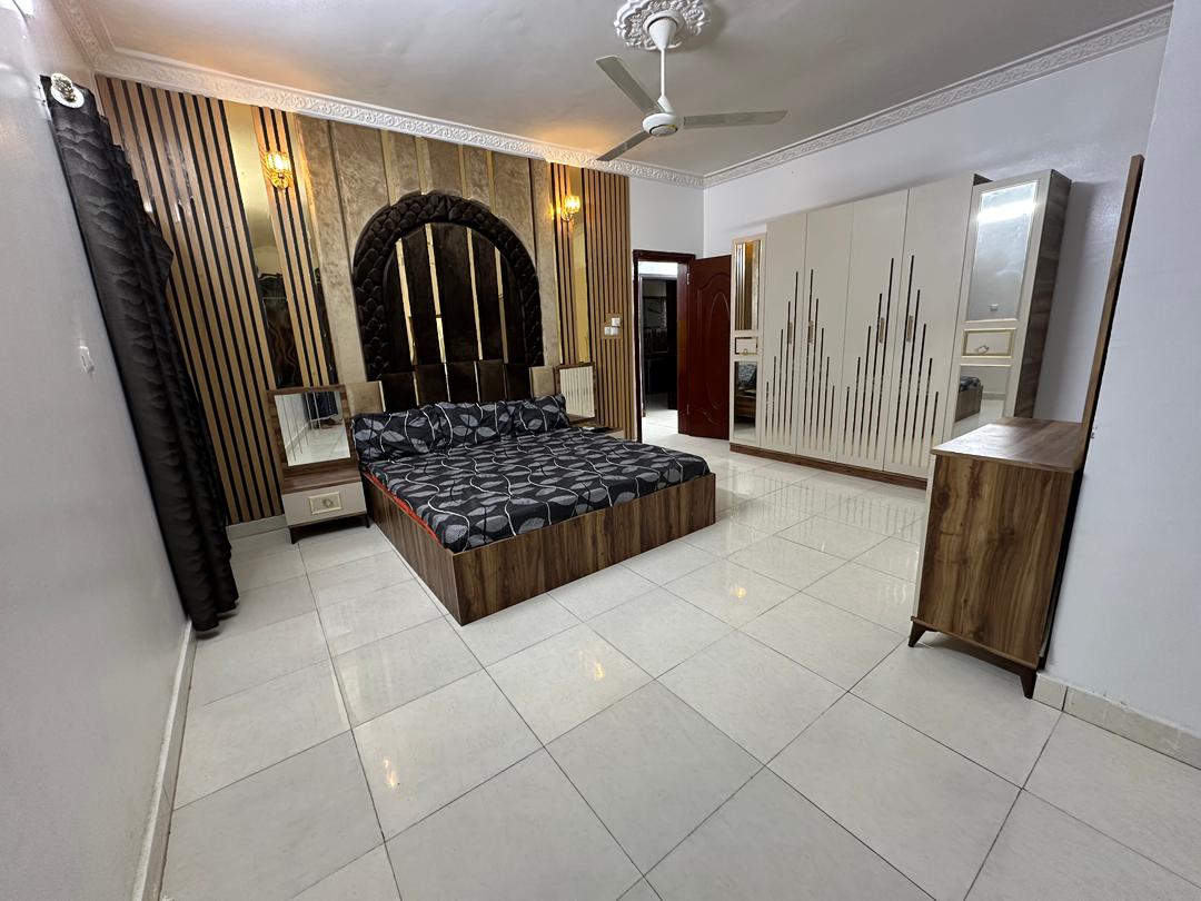 Meubles complets haut de gamme avec électroménagers intégrés