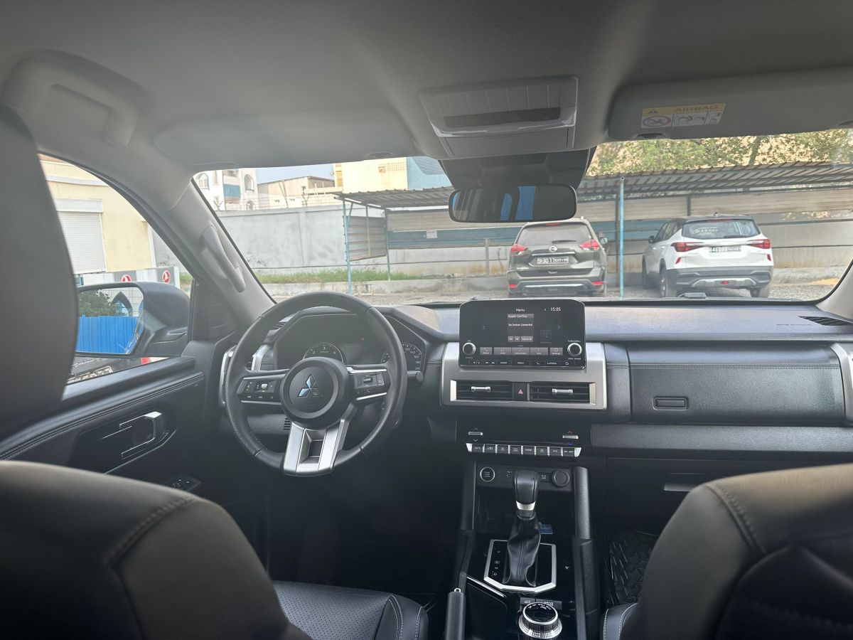 Mitsubishi Sportero 2025,, état neuf