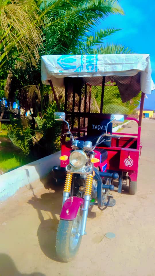 Megawheels Bajaj Cargo en excellent état à vendre