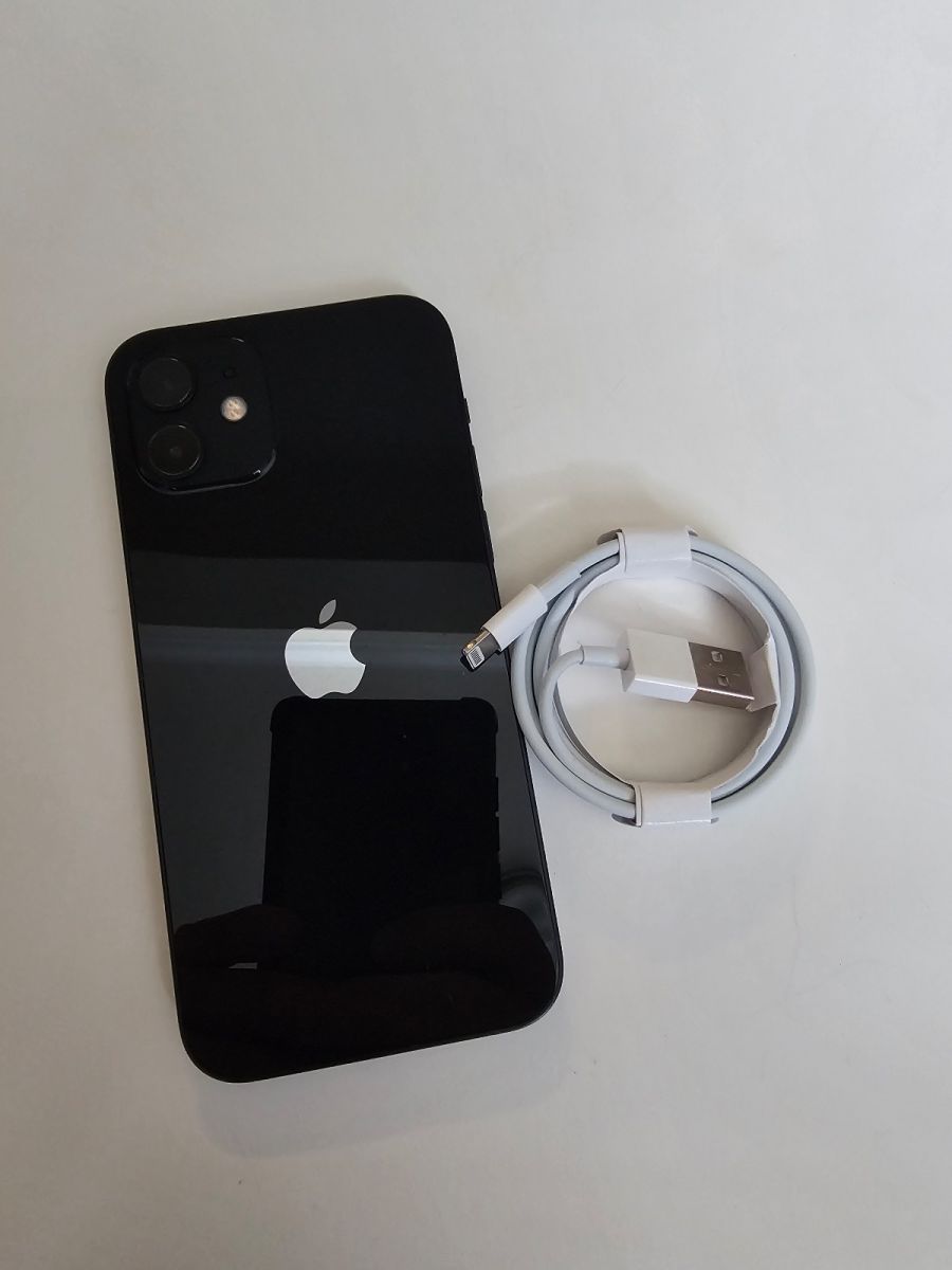 iPhone 12 64 Go, état impeccable