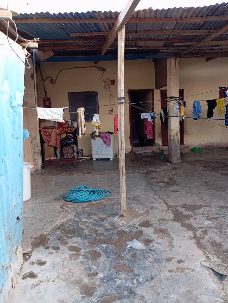 à proximité de Cité Cheikh Osman, Balbala T9 112m²