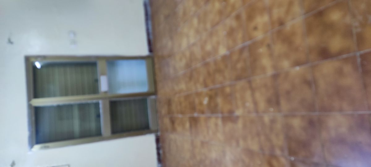 Maison 4 chambres rénovée à l\'aviation, cuisine équipée, parking, négociable