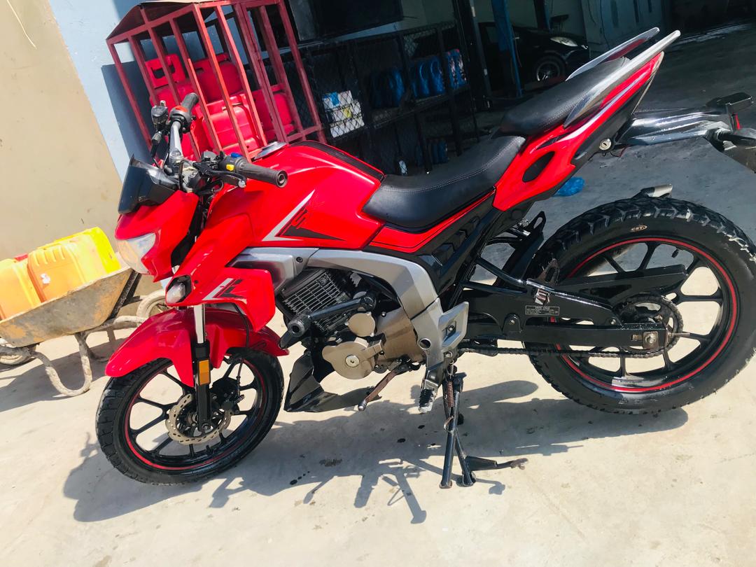 Moto Senke 200cc en excellente condition