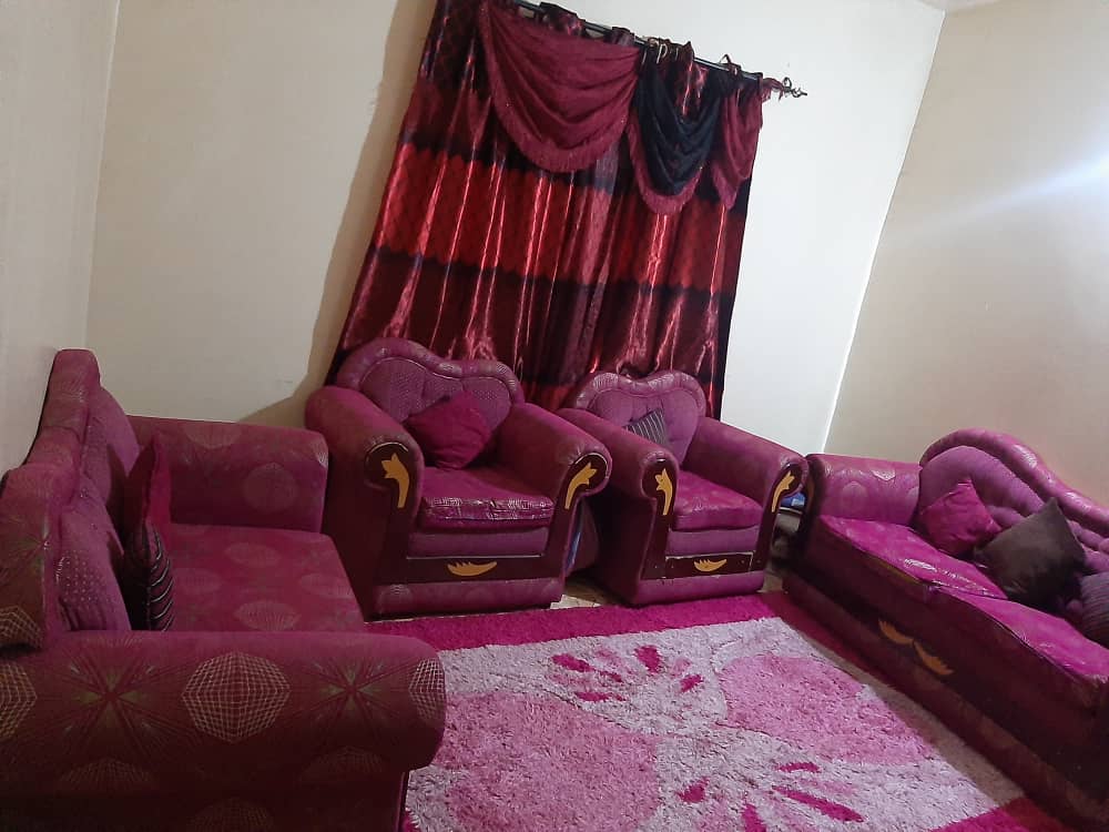 Salon élégant à prix réduit