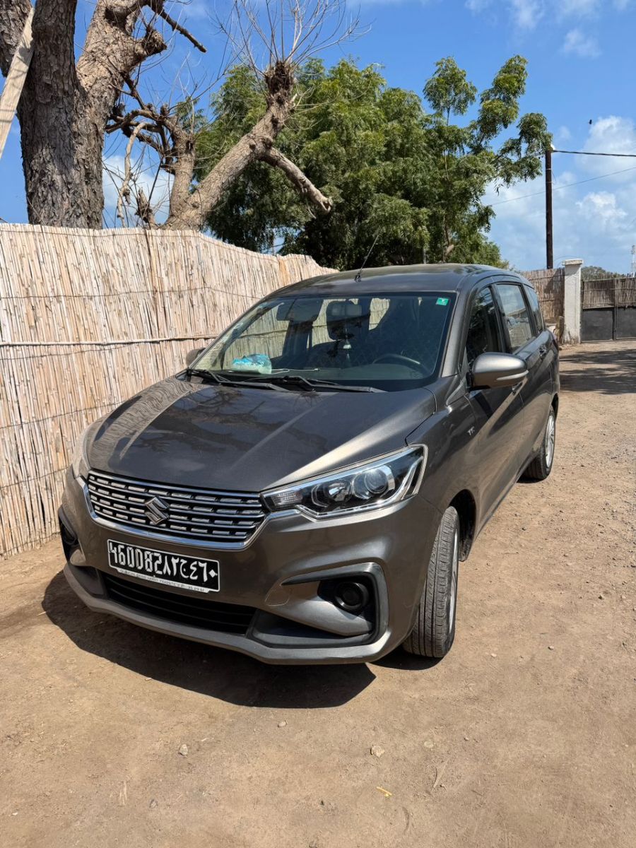 Suzuki Ertiga 2016, climatisée, impeccable