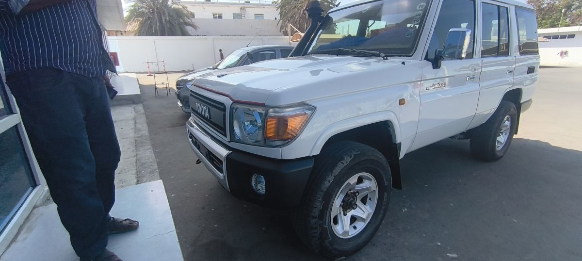 Toyota HardTop climatisé avec pneus neufs