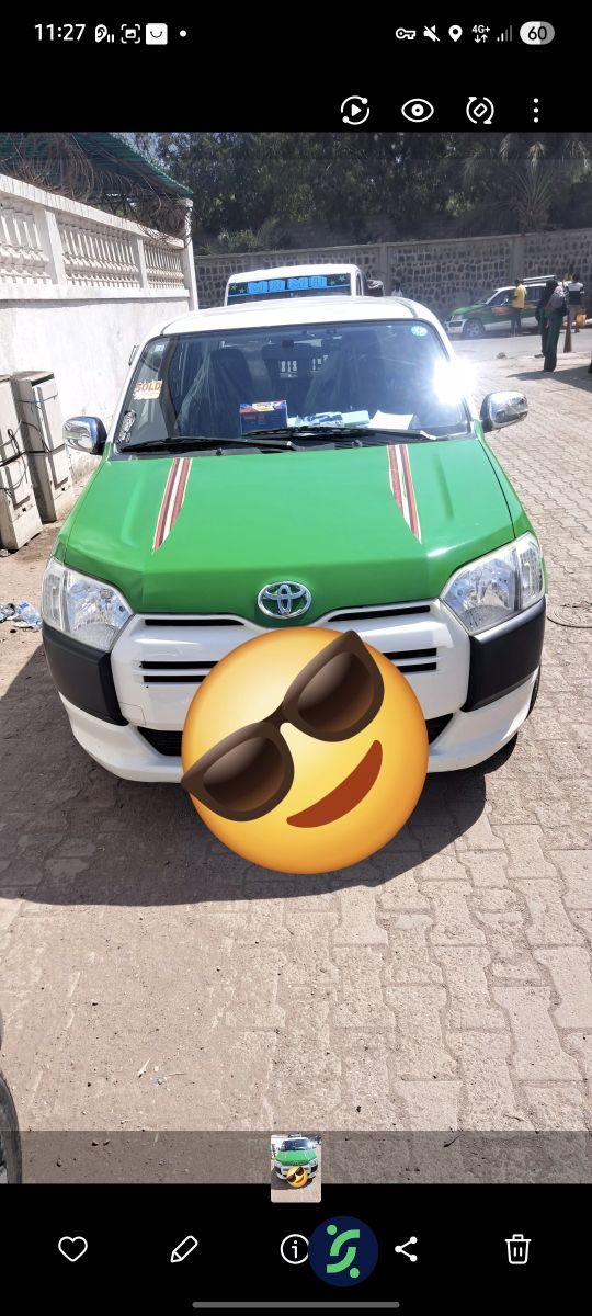 Toyota Probox 2017, boîte automatique, faible kilométrage