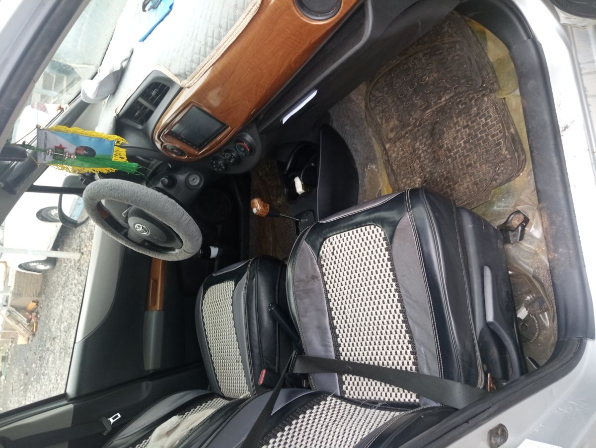 Toyota Vitz 2016 en bon état - 850 000 FDJ