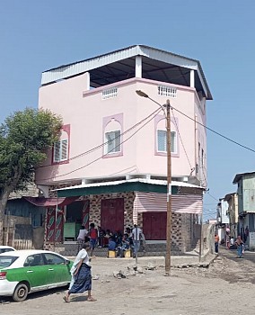 Appartement de luxe avec terrasse à louer à la Place d\'Ambouli