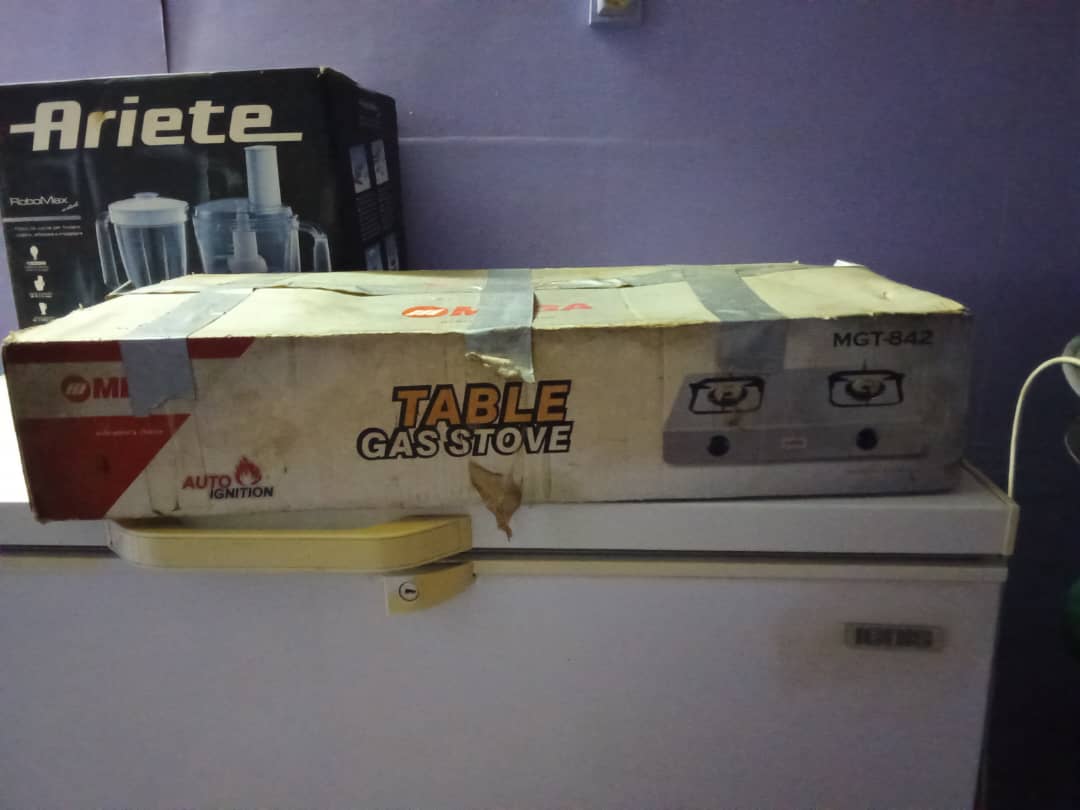 Gazinière neuve dans son carton, jamais utilisée