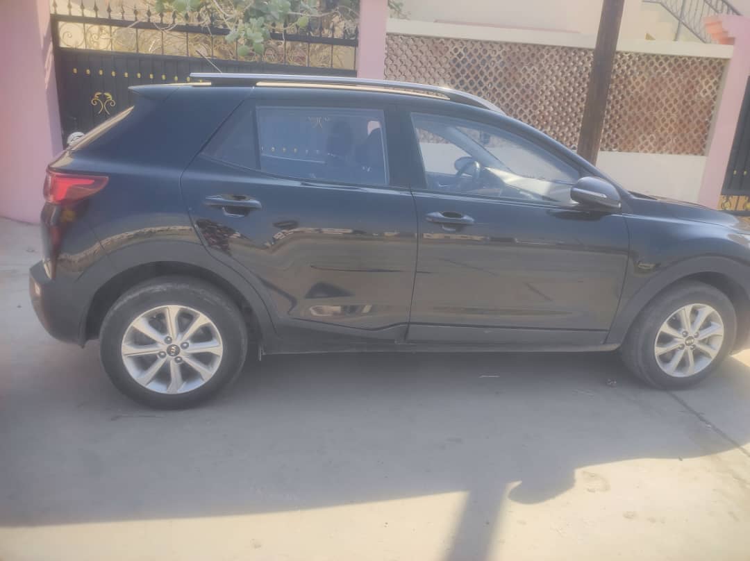 Voiture Kia Stonic, diesel, excellent état, peu utilisée