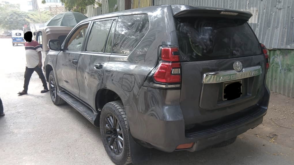 TOYOTA PRADO 2016 AUTOMATIQUE- HYUNDAI CRETA 2019- TOYOTA HILUX 2013