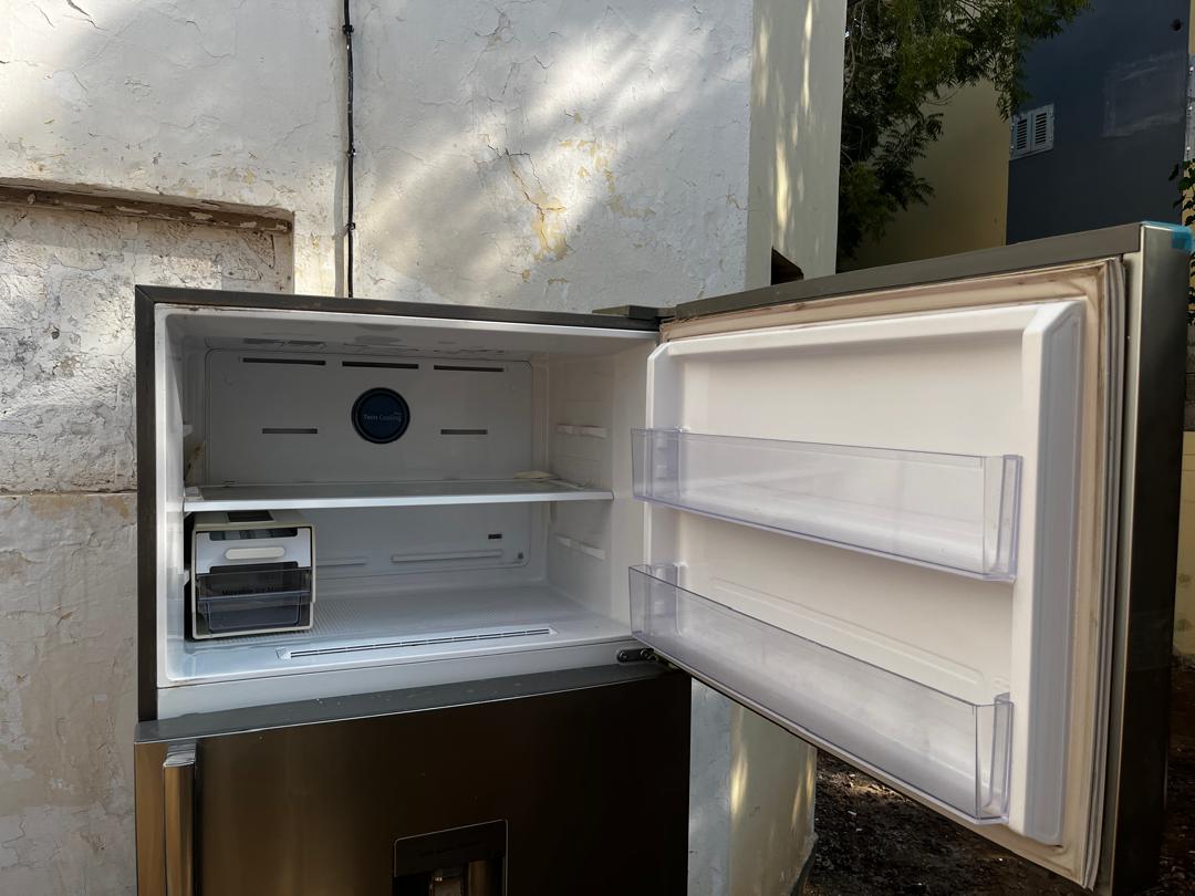 Réfrigérateur Samsung 3 ans, idéal pour restaurant