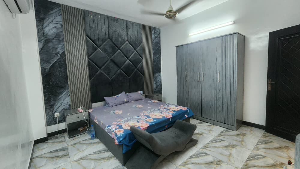 Meubles neufs pour chambre, salon et électroménager