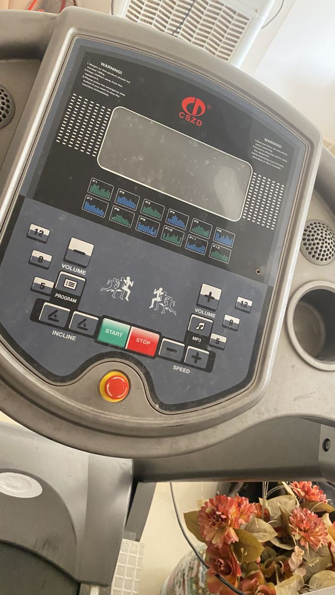 Tapis de sport presque neuf à vendre - prix à débattre