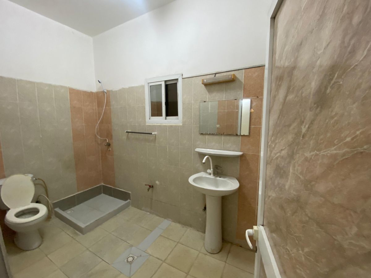 Appartement F3 avec terrasse privée à louer à cité Saoudie