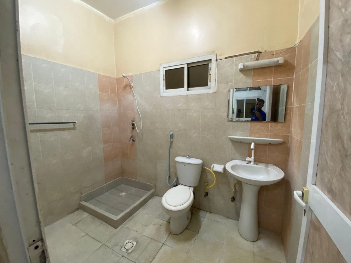 Appartement F3 avec terrasse privée à louer à cité Saoudie