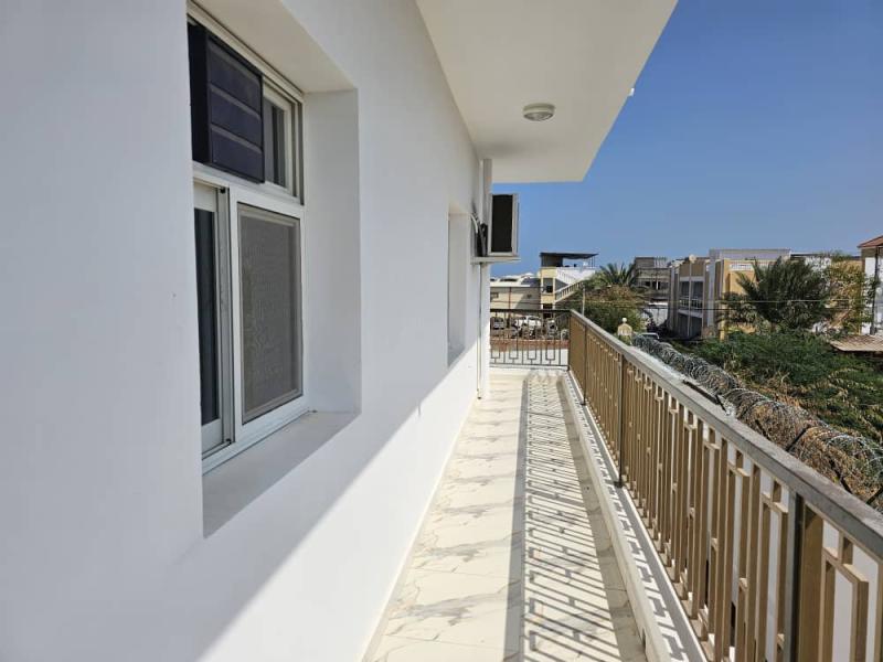 Appartement F4 haut standing, climatisé, avec parking - Haramous