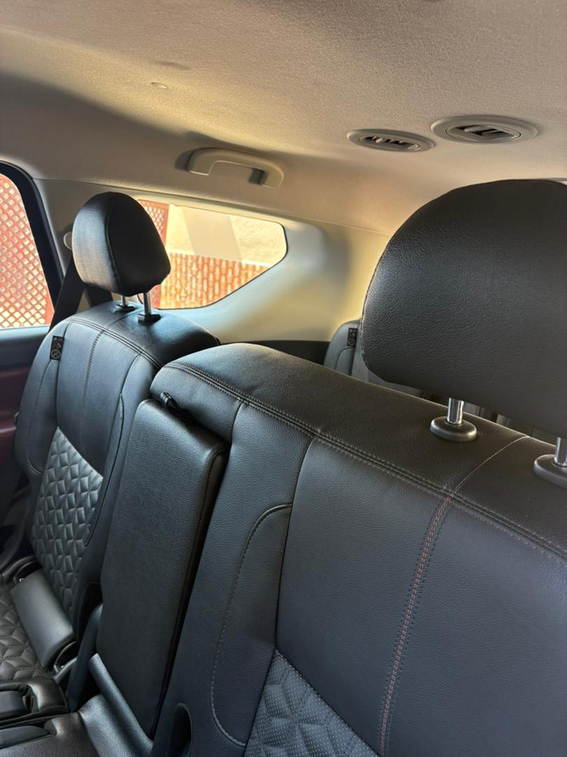 Nissan Terra 2025 automatique & Ford Everest 2022 manuelle à vendre