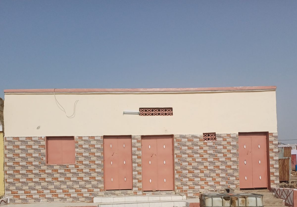 Maison neuve à Cité Nassib, quartier calme et sécurisé