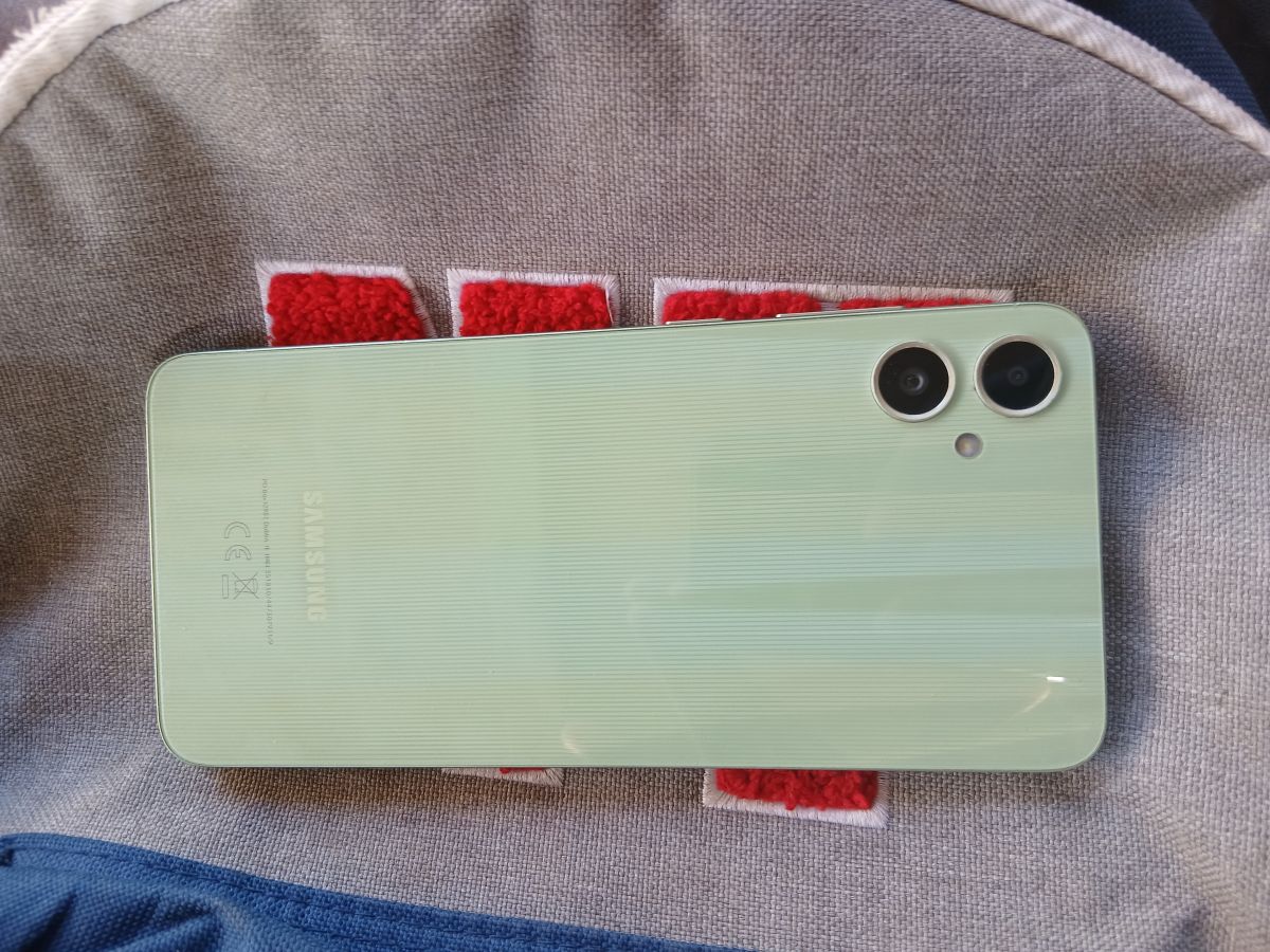 Samsung A05 64Go, 4Go RAM, excellent état