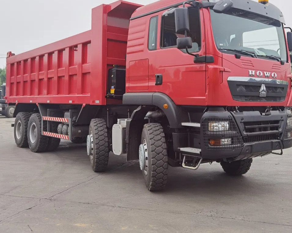 Camion Howo Dumptruck à Vendre - Batterie Couverture