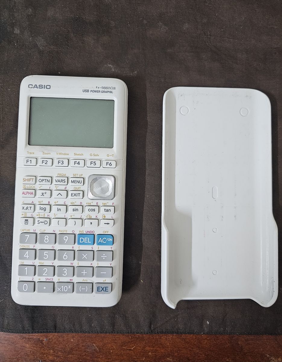 Calculatrice graphique Casio neuve, qualité abordable