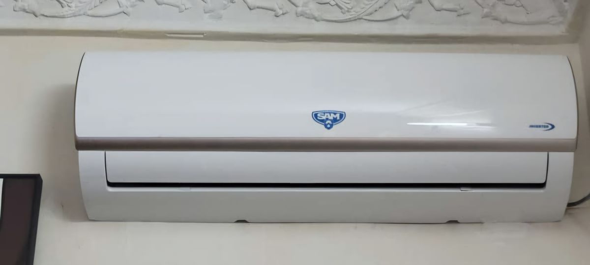 Climatiseur 2 chevaux presque neuf à prix négociable