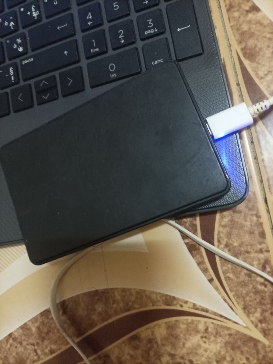 Disque dur externe 500Go, câble et boitier inclus