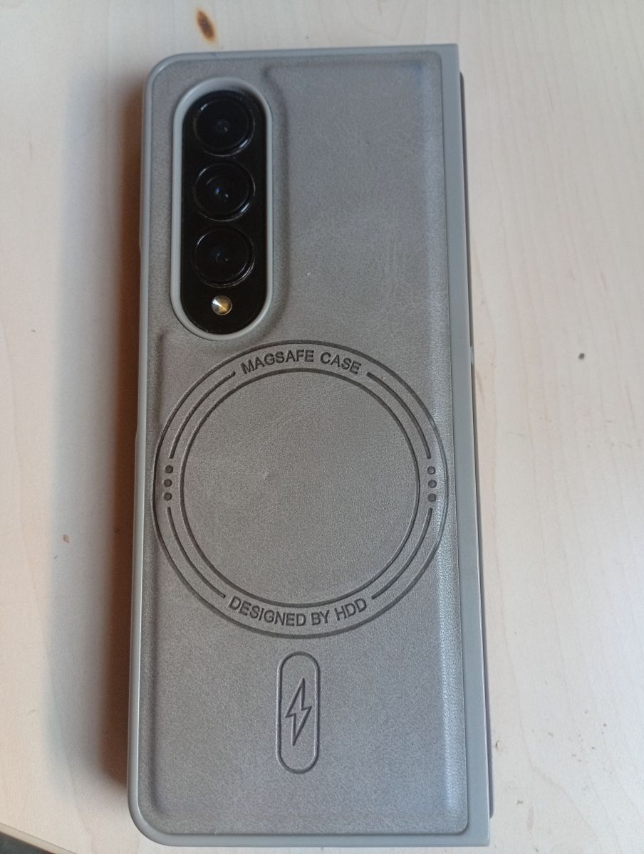 Samsung Galaxy Z Fold4 - 12Go/256Go - État impeccable