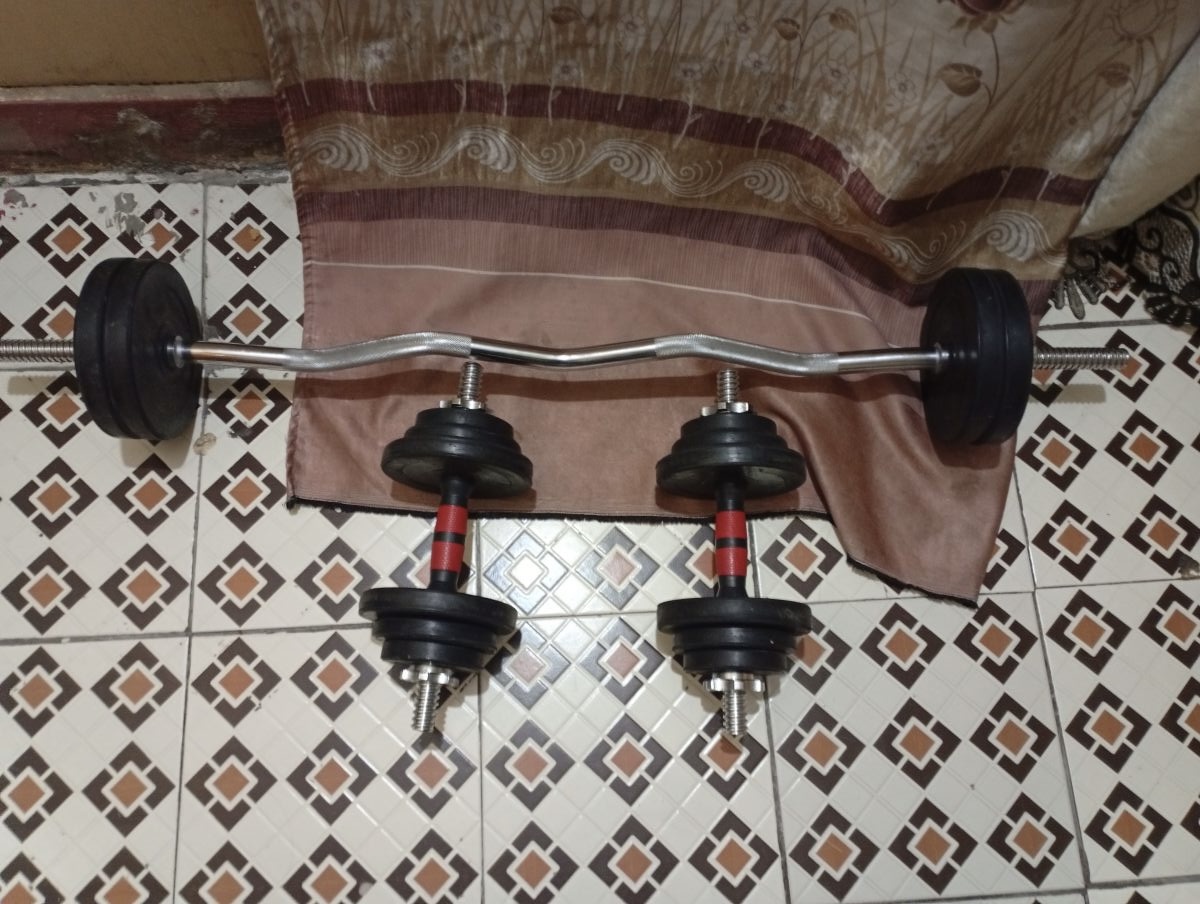 Haltères de musculation 30kg, quasi-neuves