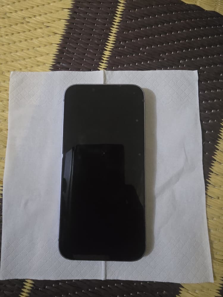 iPhone 14+ 8 mois, 85% batterie, comme neuf