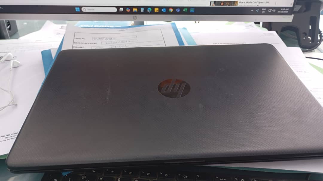 HP Laptop 1To SSD, 8Go RAM, NVIDIA, Écran 13 Full HD