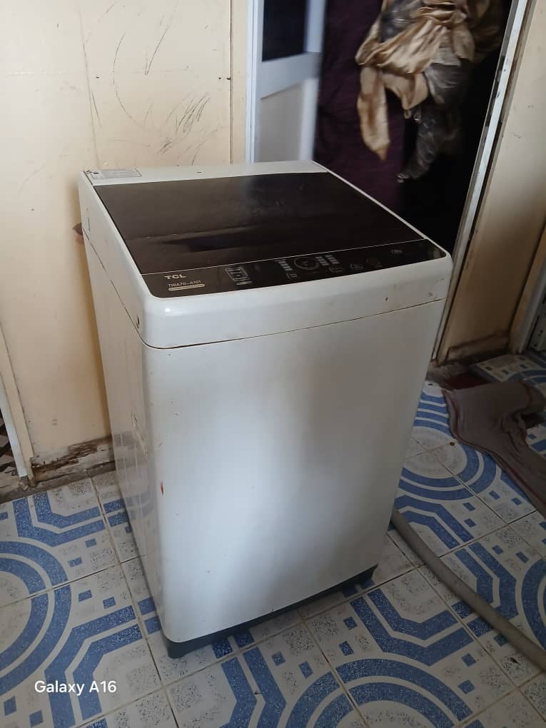 Machine à laver automatique presque neuve