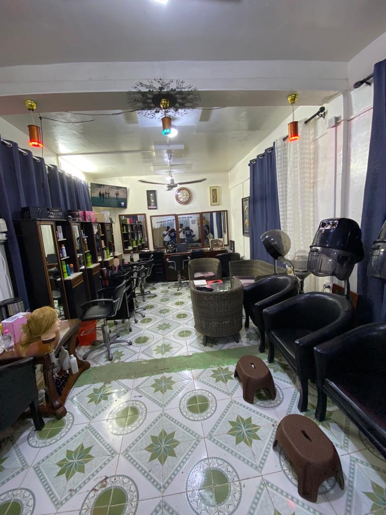 Matériel professionnel de salon de coiffure - Importé de France