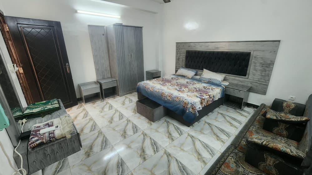 Meubles neufs pour chambre, salon et électroménager