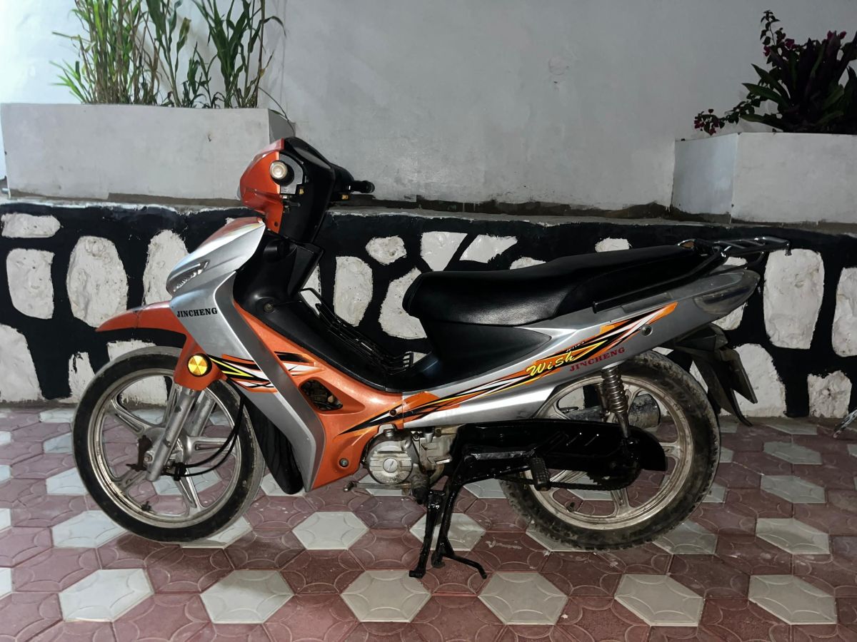 Moto 110 en excellent état - à saisir !