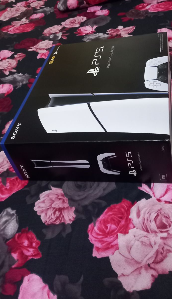 Playstation 5 Digital Edition 1T, neuf, encore sous scellé