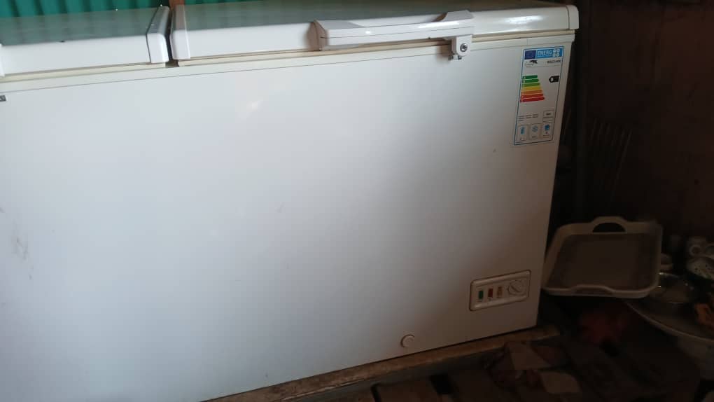 Réfrigérateur presque neuf - utilisé 1 mois seulement !