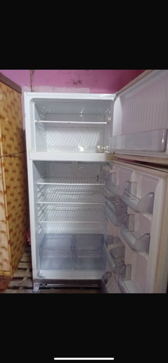 Réfrigérateur KIRIAZI presque neuf, prix négociable